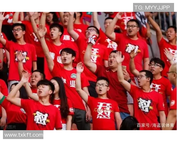 南京足球队的节奏变革引发热议球迷期待新风貌与更高水平的竞技表现 南京足球队的节奏变革引发热议球迷期待新风貌与更高水平的竞技表现