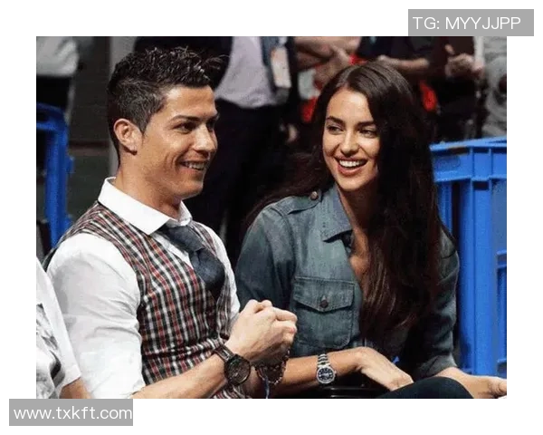 美国超模与足球明星的璀璨星光交汇之路探秘