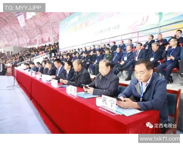 足球明星亲临甘肃定西助力青少年足球发展活动盛况空前