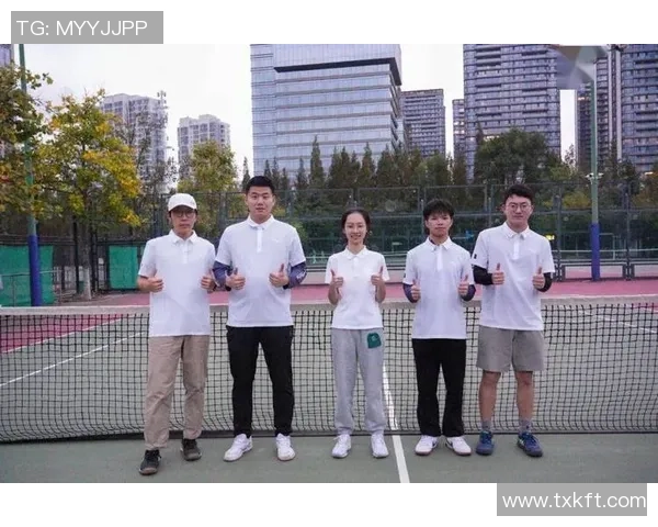 重庆网球队在亚运会中的耐力表现引发热议展现竞技精神与团队合作